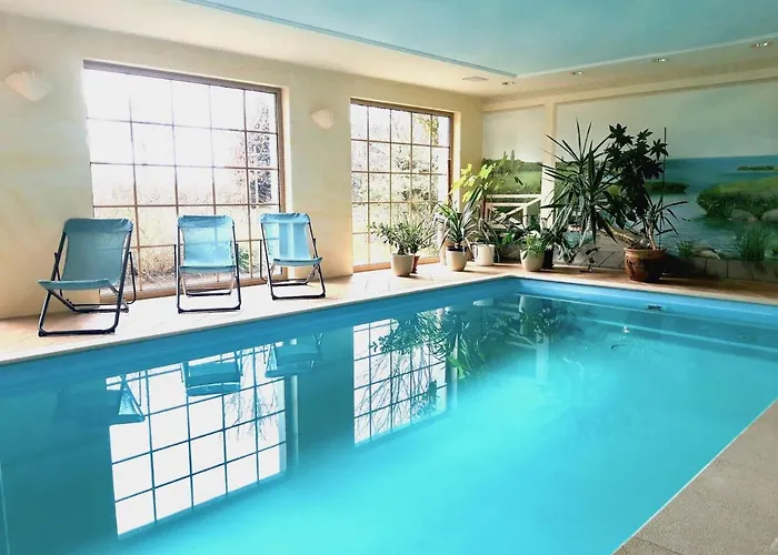 Ein Bett Im Kornfeld - Haus Fernweh - Innenpool * Schonfeld (Mecklenburgische Seenplatte)